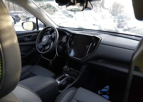 2024 Subaru Ascent Onyx Edition 7-Passenger z USA, uszkodzony, nr VIN 4S4WMAHD1R3431353